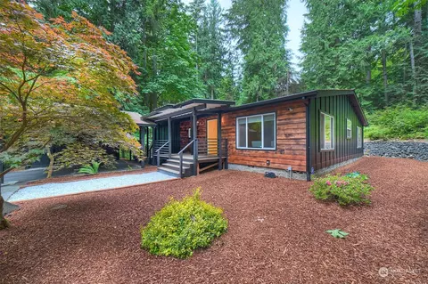 17255 Finley Rd NE, Poulsbo, WA 98370