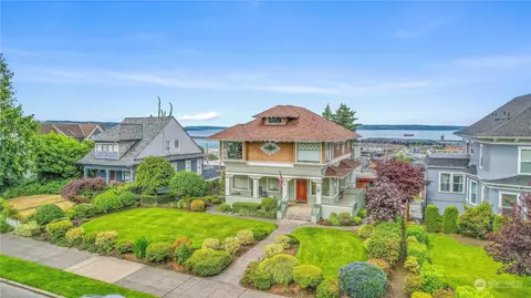 2112 Rucker Ave #5, Everett, WA 98201