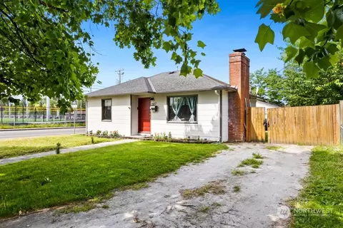 1527 H St SE, Auburn, WA 98002