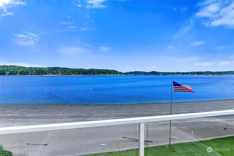 3765 NE Bahia Vista Dr, Bremerton, WA 98310