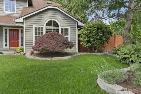 Exterior - 13705 56th Dr SE, Everett, WA 98208 photo 2 of 11