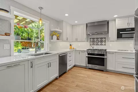 Kitchen - 13705 56th Dr SE, Everett, WA 98208 photo 3 of 3