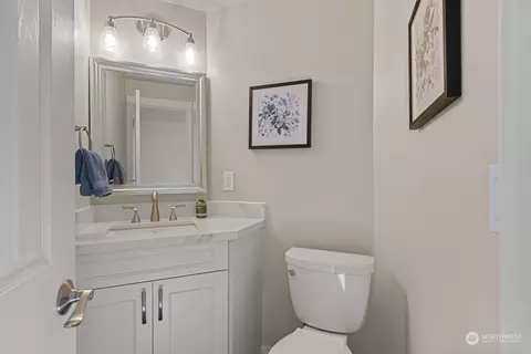 Bath - 13705 56th Dr SE, Everett, WA 98208 photo 1 of 5