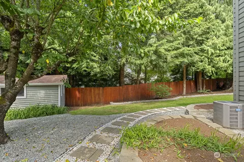 Exterior - 13705 56th Dr SE, Everett, WA 98208 photo 4 of 11