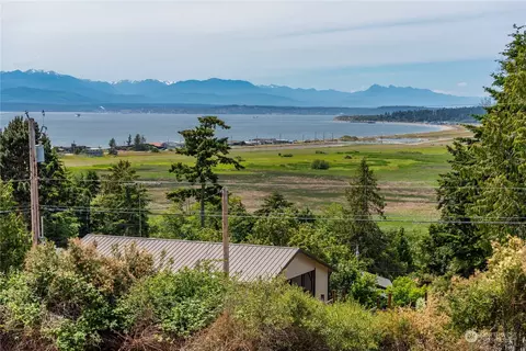 0 Lots 1718 Halsey Dr, Coupeville, WA 98239