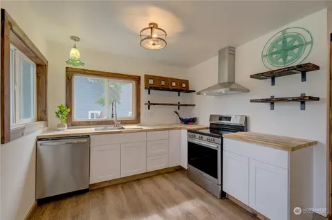 310 Sid Snyder Dr E, Long Beach, WA 98631 photo 6
