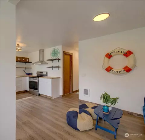 310 Sid Snyder Dr E, Long Beach, WA 98631 photo 9