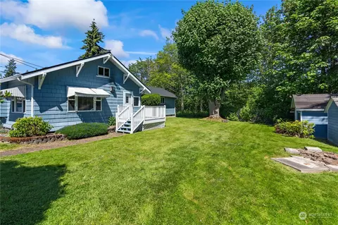 415 30th Ave SW, Puyallup, WA 98373