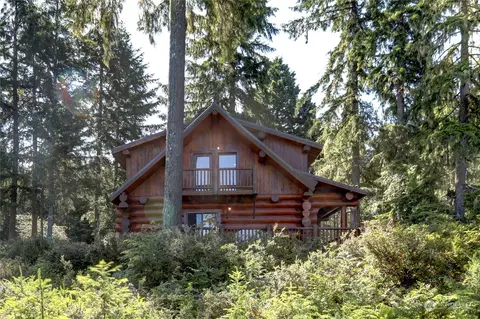 41 E Dorothy Ct, Union, WA 98592