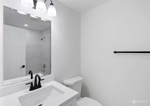 Bath - 311 217th Pl SW, Bothell, WA 98021 photo 2 of 4