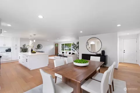 Dining - 311 217th Pl SW, Bothell, WA 98021 photo 2 of 3