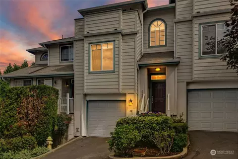 821 Sunset Blvd NE #E2, Renton, WA 98056