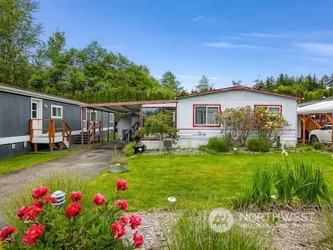 425 N Chuckanut Dr #7, Bellingham, WA 98229