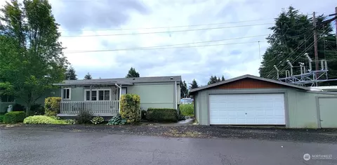 196 Jacobson Rd #65, Cathlamet, WA 98612