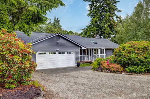 111 E Cedar St, Port Ludlow, WA 98365