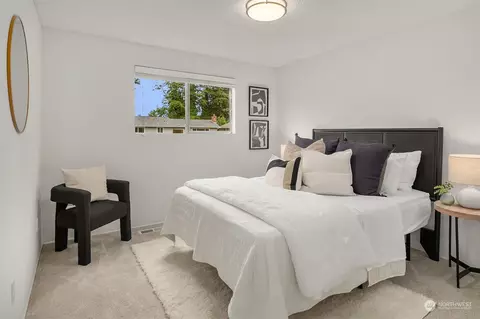 Bedroom - 22226 4th Pl W, Bothell, WA 98021 photo 4 of 4