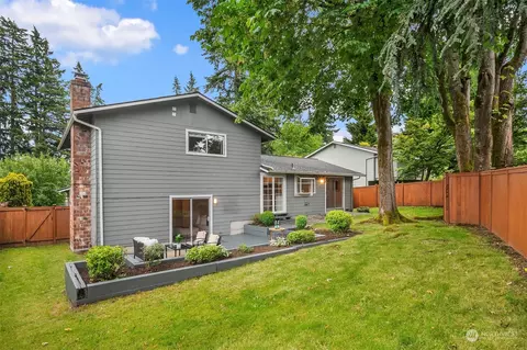 Exterior - 22226 4th Pl W, Bothell, WA 98021 photo 6 of 6