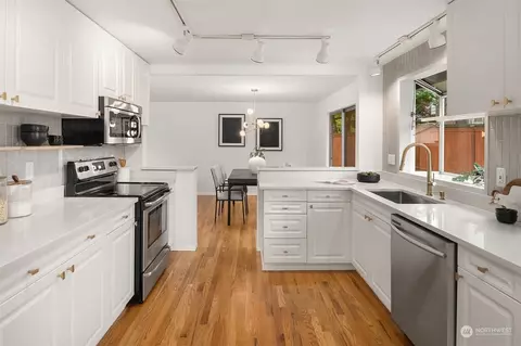 Kitchen - 22226 4th Pl W, Bothell, WA 98021 photo 2 of 4