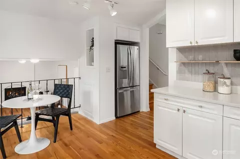 Kitchen - 22226 4th Pl W, Bothell, WA 98021 photo 4 of 4