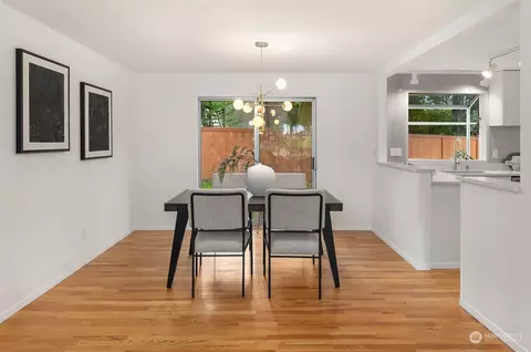 Dining - 22226 4th Pl W, Bothell, WA 98021 photo 2 of 4