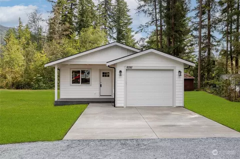 Exterior - 6281 Spruce Ct, Maple Falls, WA 98266 photo 2 of 5