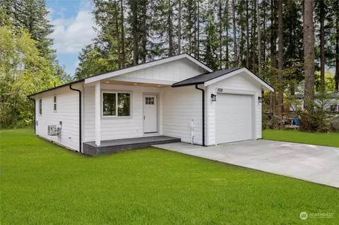 6281 Spruce Ct, Maple Falls, WA 98266