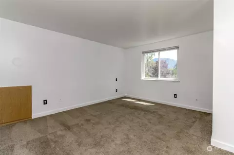 Bedroom - 704 Bathke Ave, Enumclaw, WA 98022 photo 5 of 6