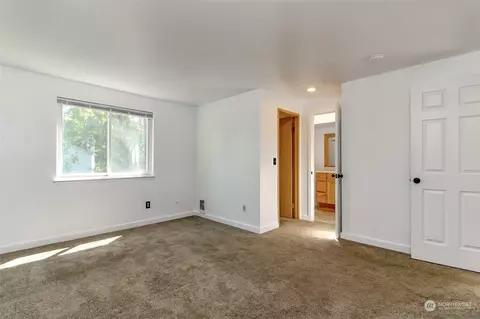 Bedroom - 704 Bathke Ave, Enumclaw, WA 98022 photo 6 of 6