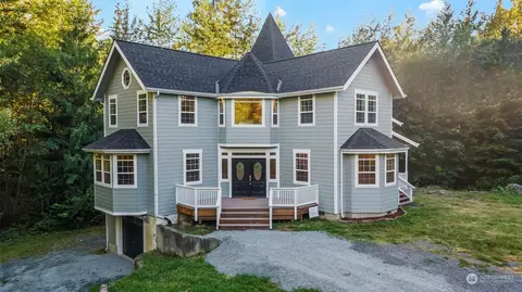 6401 407th St E, Eatonville, WA 98328