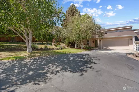 2352 Jeffrey Ct, Wenatchee, WA 98801