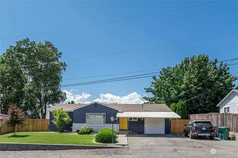 786 N Jonathan Ave, East Wenatchee, WA 98802
