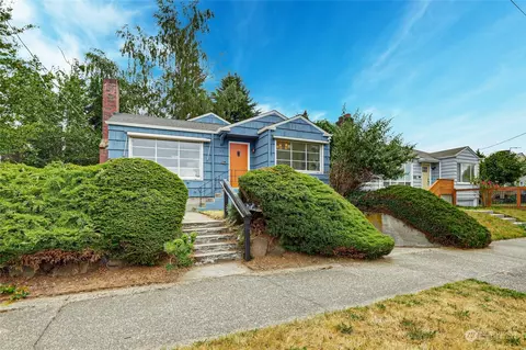 7012 8th Ave NE, Seattle, WA 98115