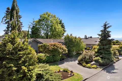 1201 NW Blakely Ct, Seattle, WA 98177