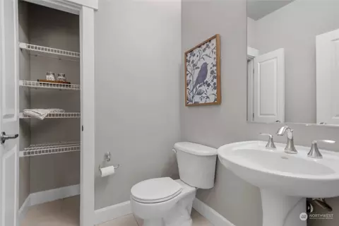 Bath - 2115 201st Pl SE #D2, Bothell, WA 98012 photo 1 of 4