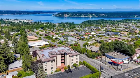 1902 Bridgeport Way SW #103, University Place, WA 98466