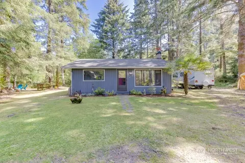 21614 Q Ln, Ocean Park, WA 98640