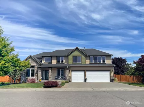 17401 135th Ave Ct E, Puyallup, WA 98374