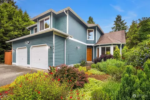 18610 105th Ave NE, Bothell, WA 98011