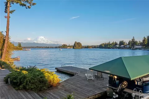 18012 28th St E, Lake Tapps, WA 98391