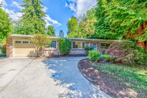 4764 119th Ave SE, Bellevue, WA 98006