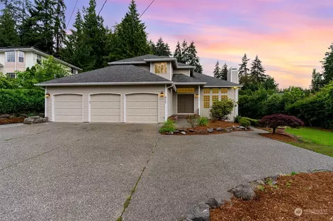 4117 164th Ave SE, Bellevue, WA 98006