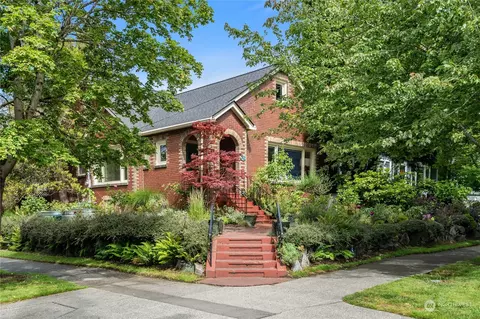 901 24th Ave, Seattle, WA 98122