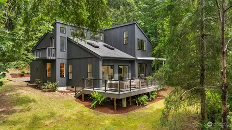 2003 244th Ave SE, Sammamish, WA 98075