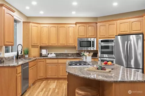 Kitchen - 15323 15th Dr SE, Mill Creek, WA 98012 photo 2 of 3