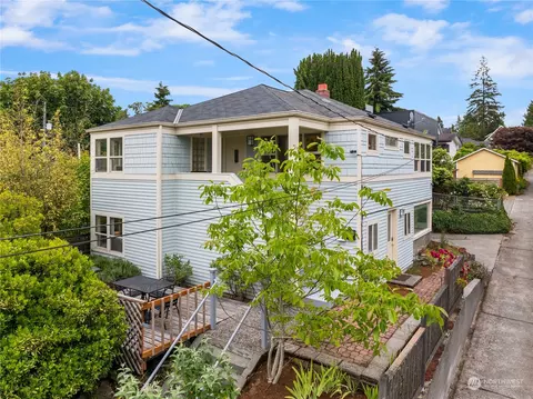 5112 Woodlawn Ave N, Seattle, WA 98103