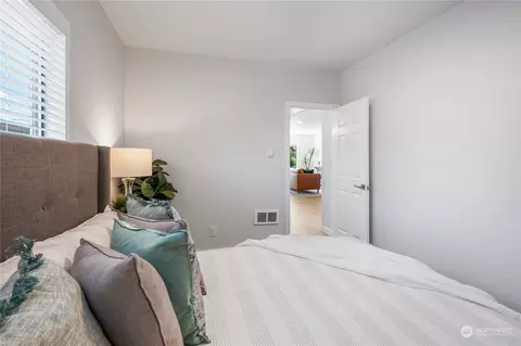 Bedroom - 3013 Leonard Dr, Everett, WA 98201 photo 3 of 4