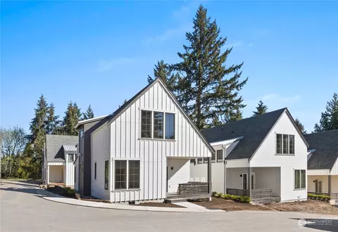2220 NE 125th St, Seattle, WA 98125