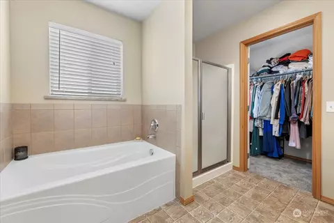 10108 28th Dr SE, Everett, WA 98208 photo 24