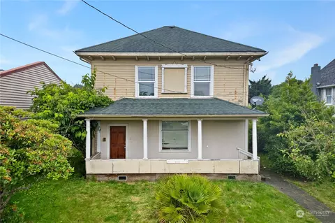 610 E 1st St, Aberdeen, WA 98520