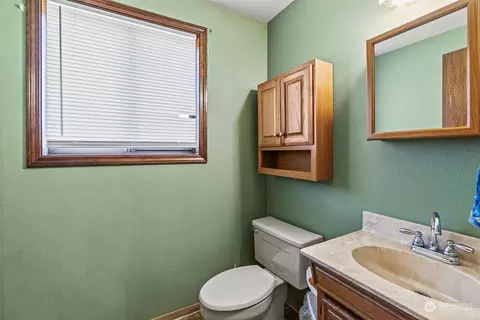 417 Carlon Loop Rd, Longview, WA 98632 photo 23